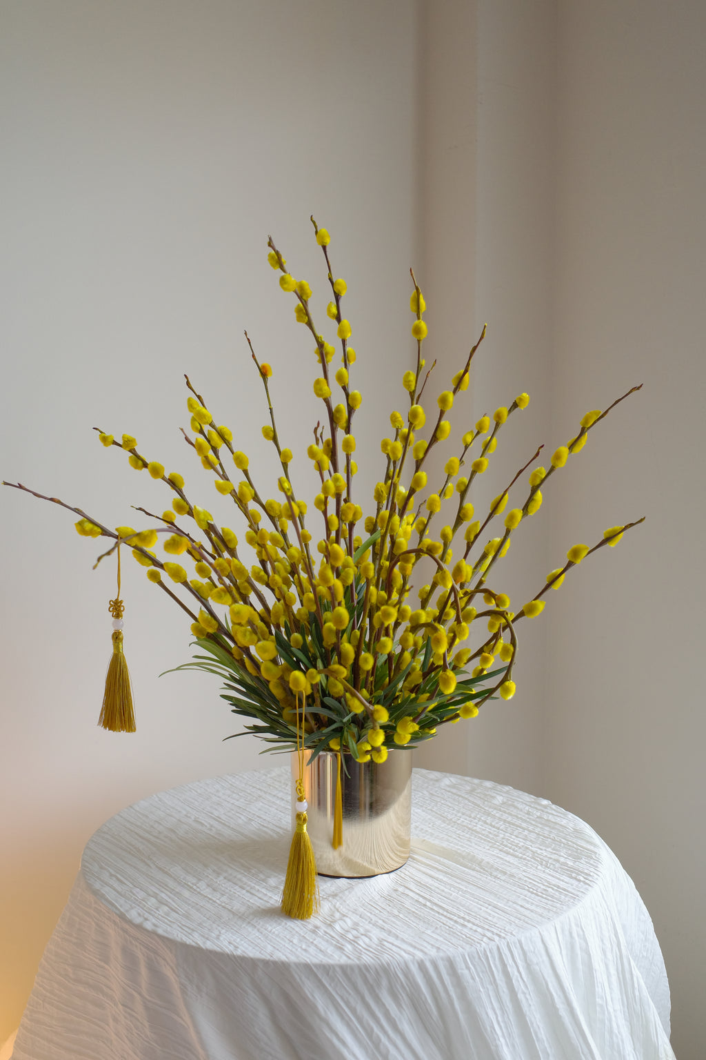 Fortune | Petite Pussy Willow Pot