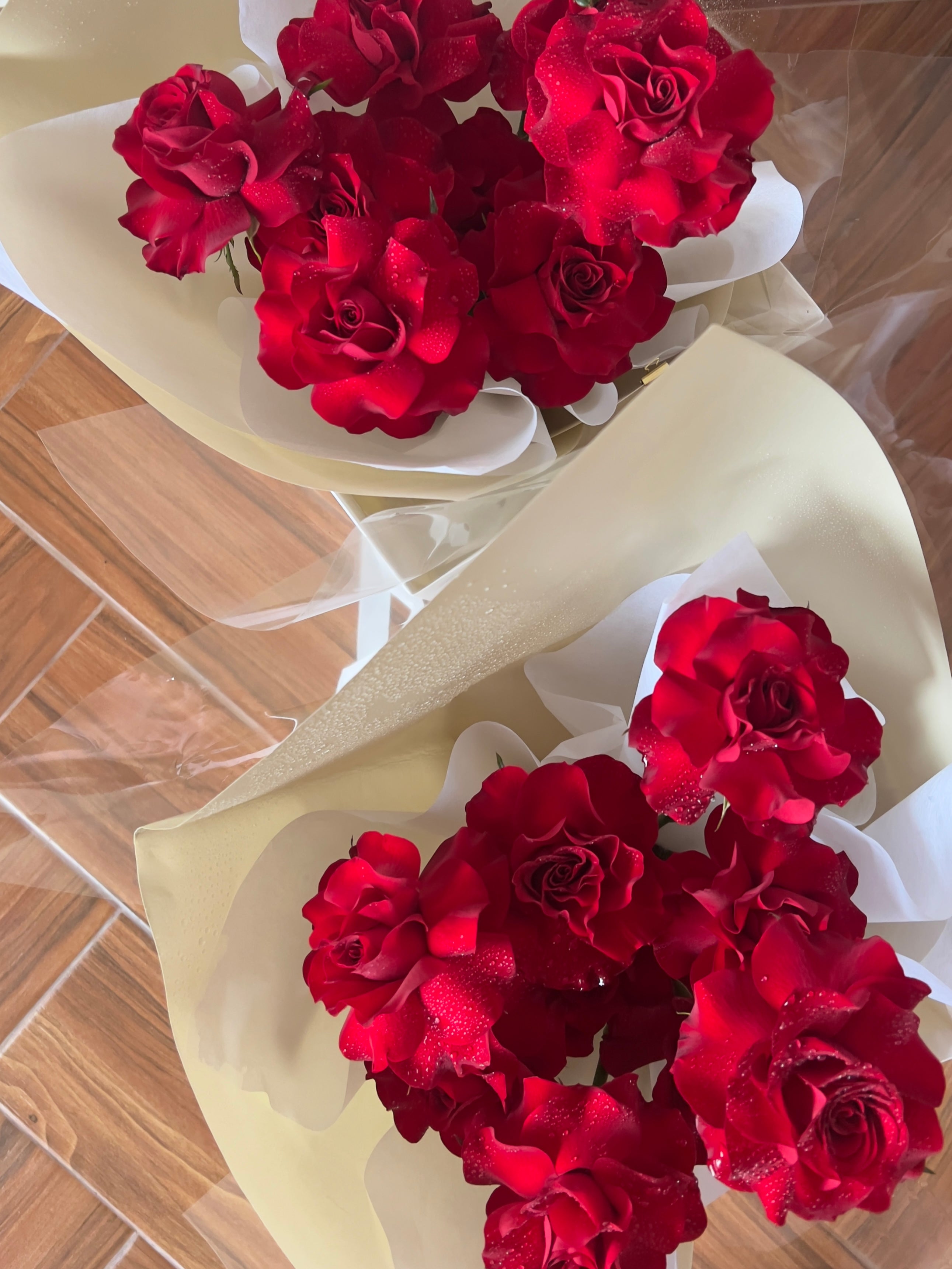 ROSIE, BOLD | Wrapped Bouquet