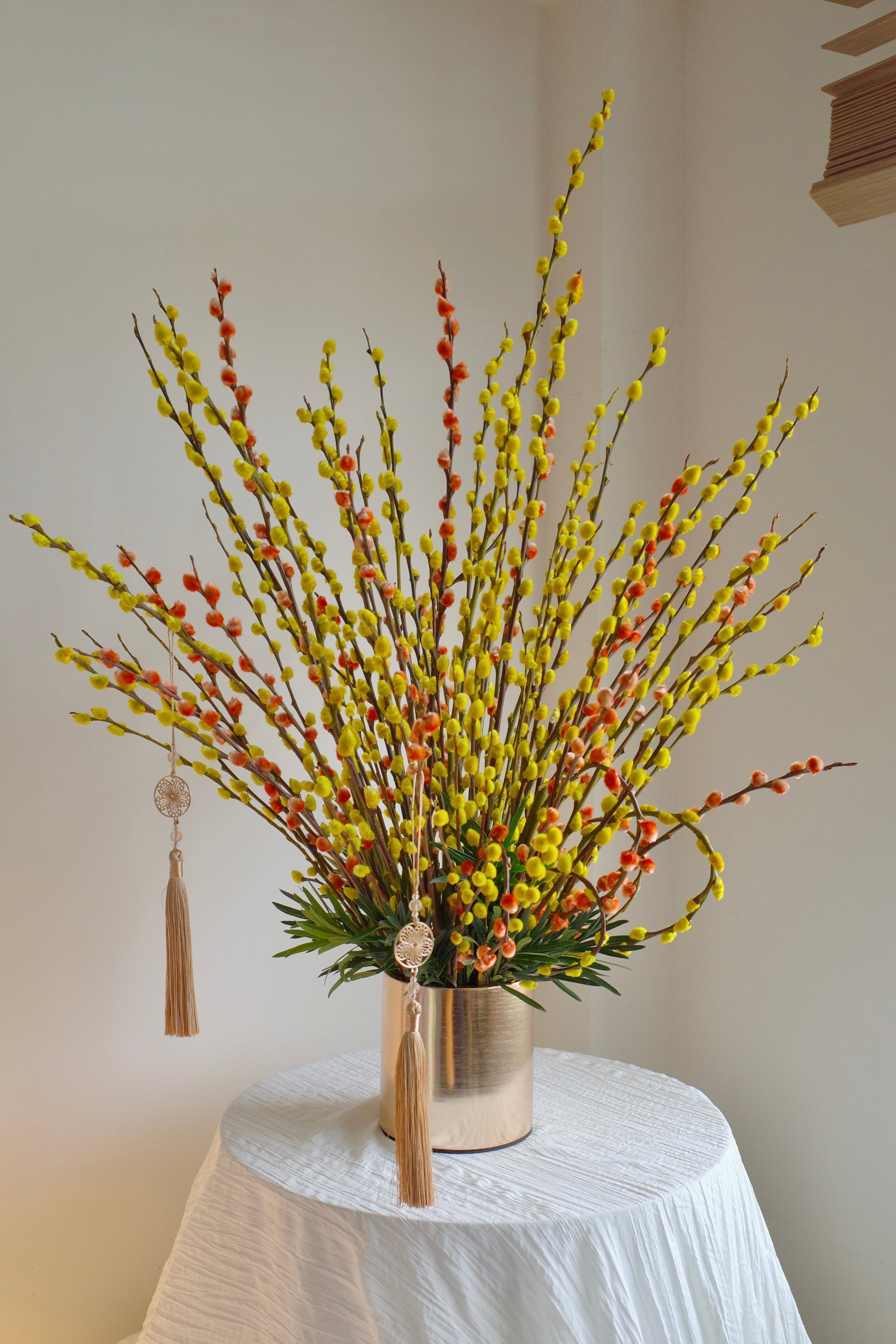 Fortune x Mandarin | Tall Pussy Willow Pot