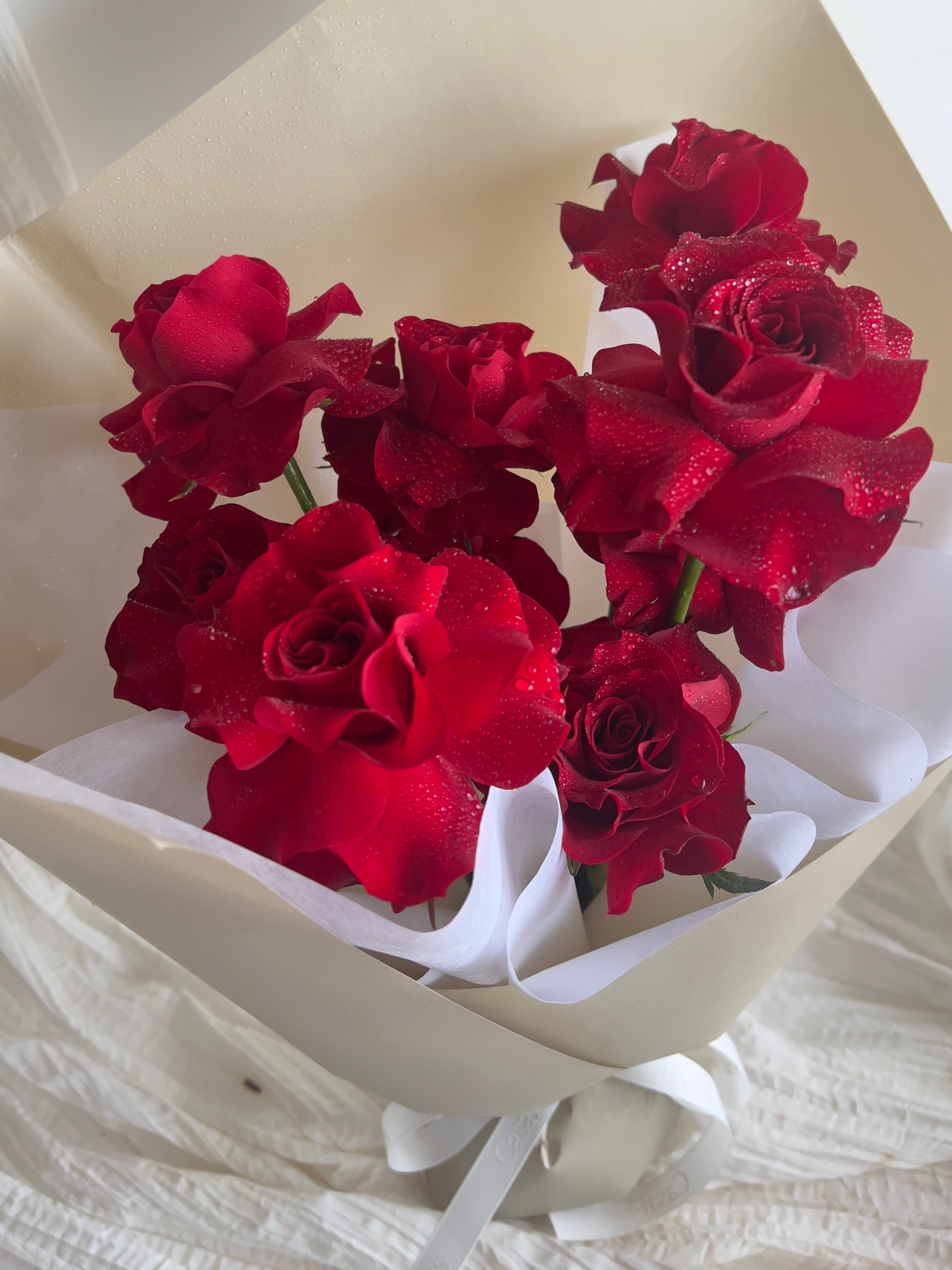 ROSIE, BOLD | Wrapped Bouquet